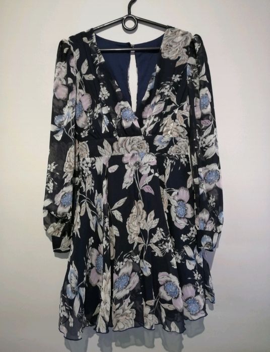 Nowa sukienka w kwiatki