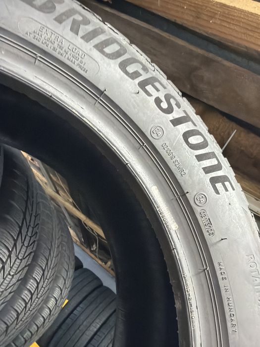 215/55 r17 Bridgestone 2шт