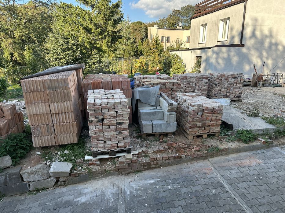 Sprzedam cegły kanolde i innne