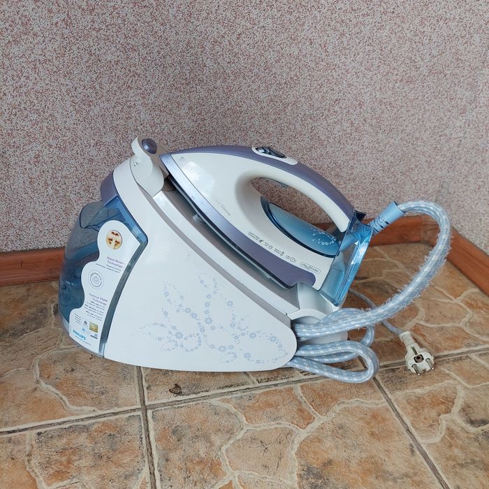 Парова станція Філіпс philips  парогенератор парова праска утюг