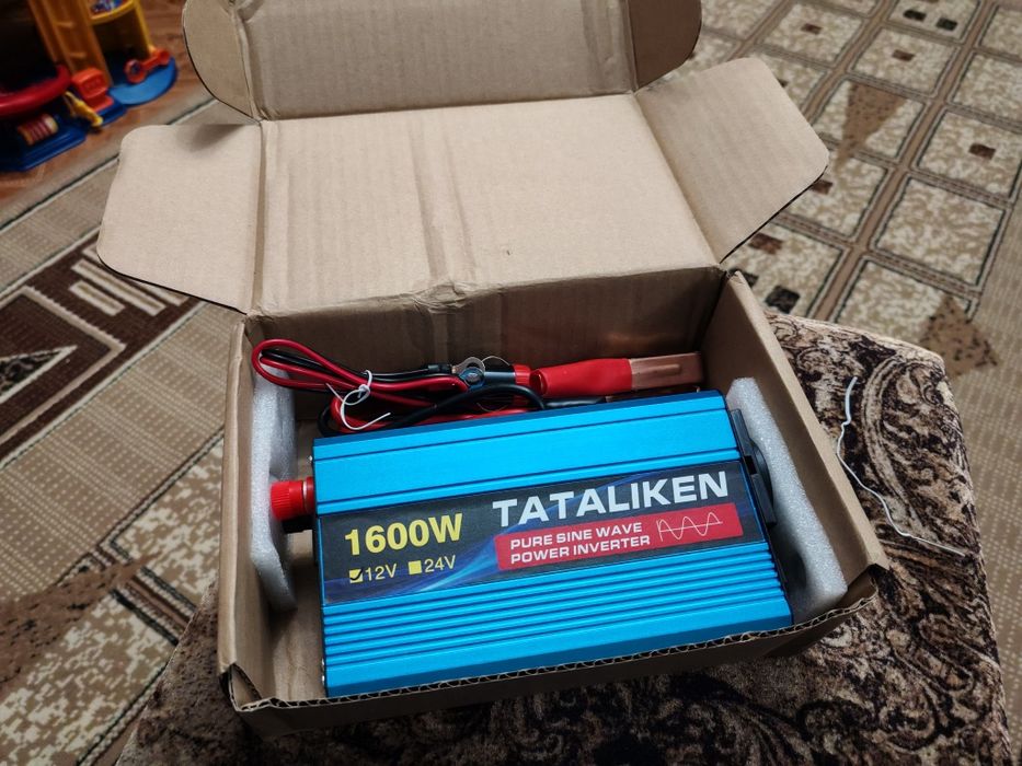 Інвертор 12-220 max потужність 1600 wat