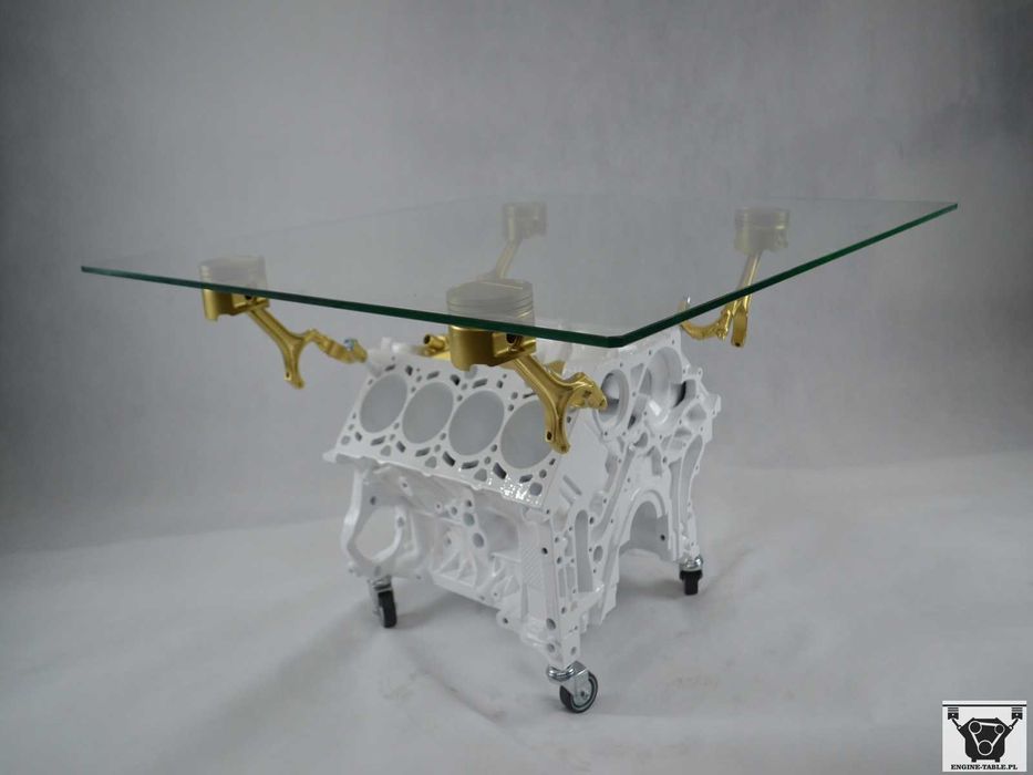 Stolik z silnika AUDI V8 idealny do biura PREZENT MANCAVE