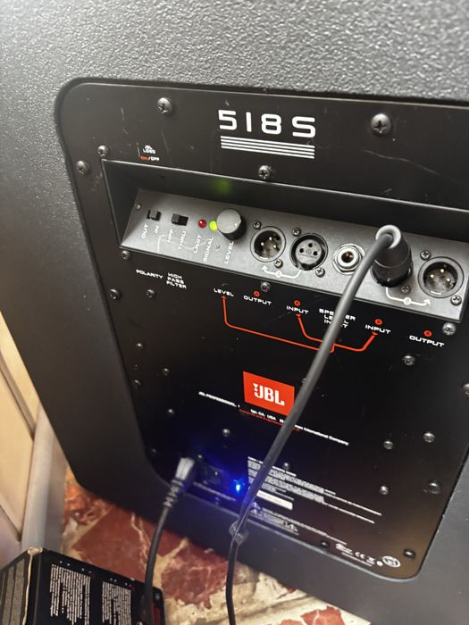 Profesjonalny subwoofer aktywny JBL  EON 518 S