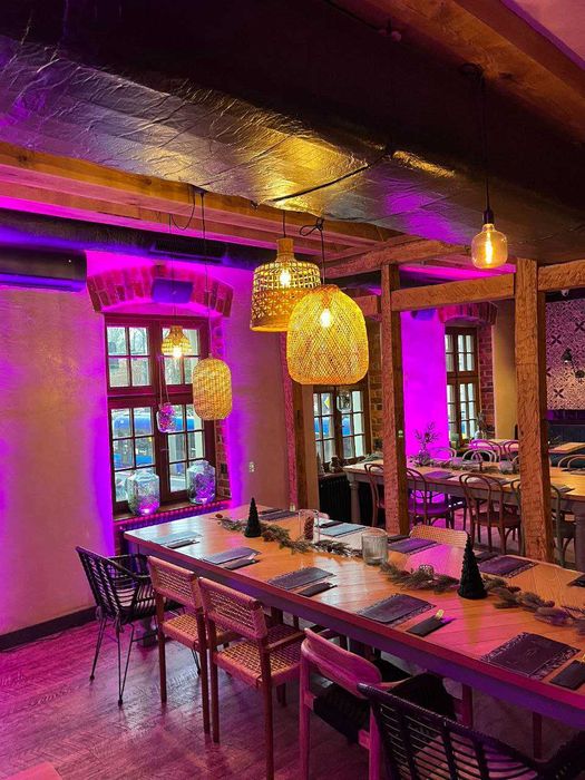 Wynajem NAGŁOŚNIENIA OŚWIETLENIA stanowisko dj wesele 18 głośników