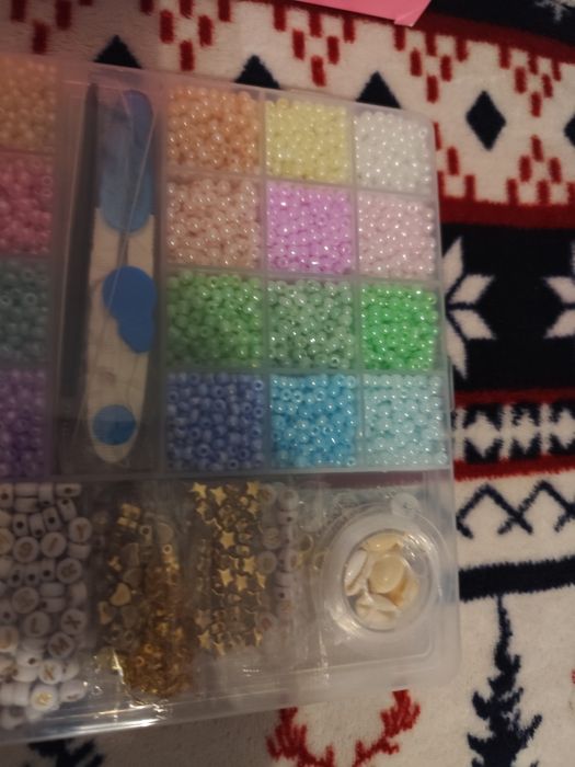 Koraliki perłowe do tworzenia samodzielnie biżuterii 5600 sztuk