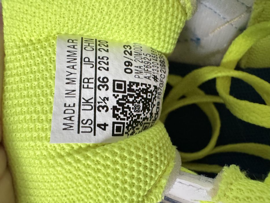 Buty piłkarskie halowe Adidas rozmiar 36