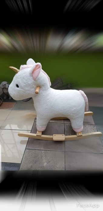 Jednorożec na biegunach bujany