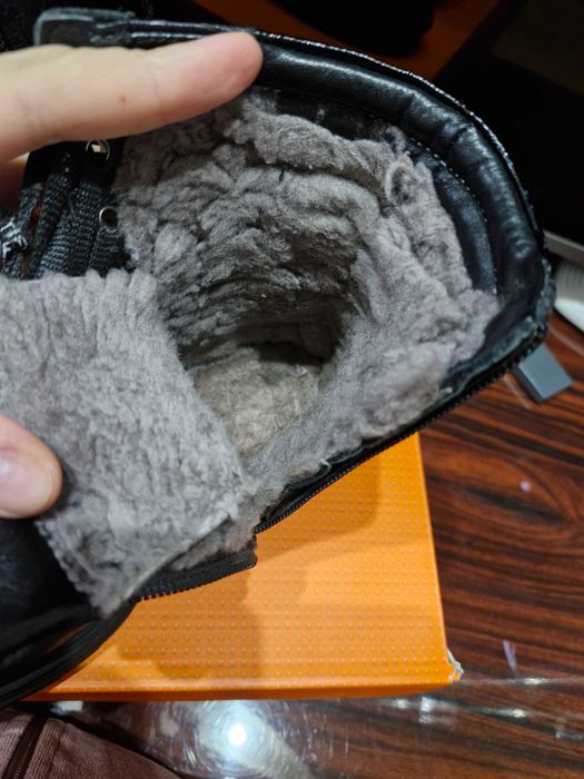 Зимові  шкіряні ботінки на дівчинку розмір 32