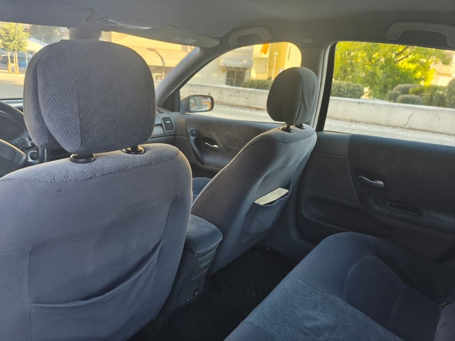 Vendo Renault Laguna 1.6 105 CV 2001