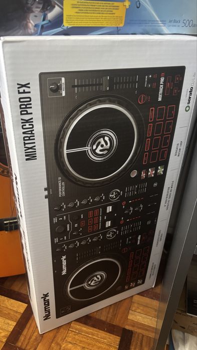 Numark Mixtrack Pro Fx- Mesa de DJ