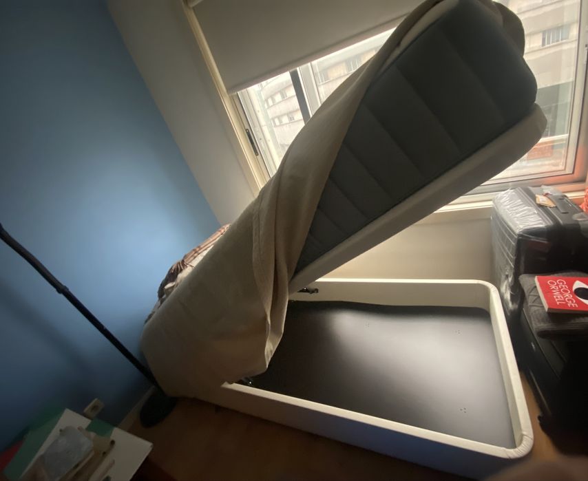 Sommier e colchao de solteiro do Ikea