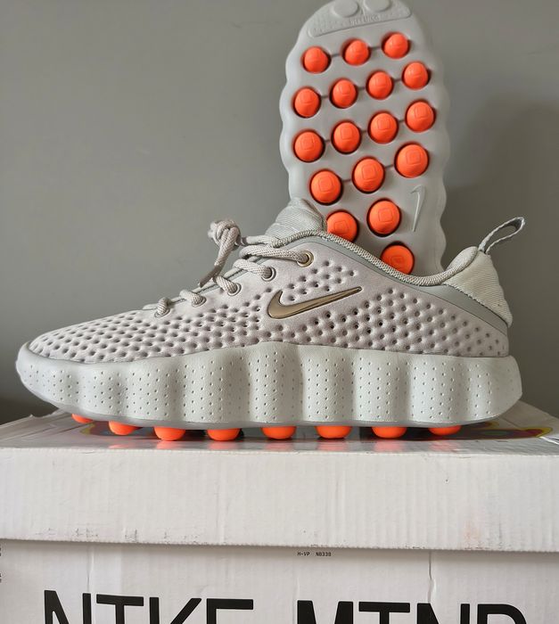 Nike mind 002 nie 001 r. 43 - 27,5 . Nowe
