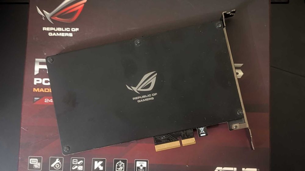 NVME SSD Samsung PM981 512 GB, SSD ASUS 240 GB RAIDR Express