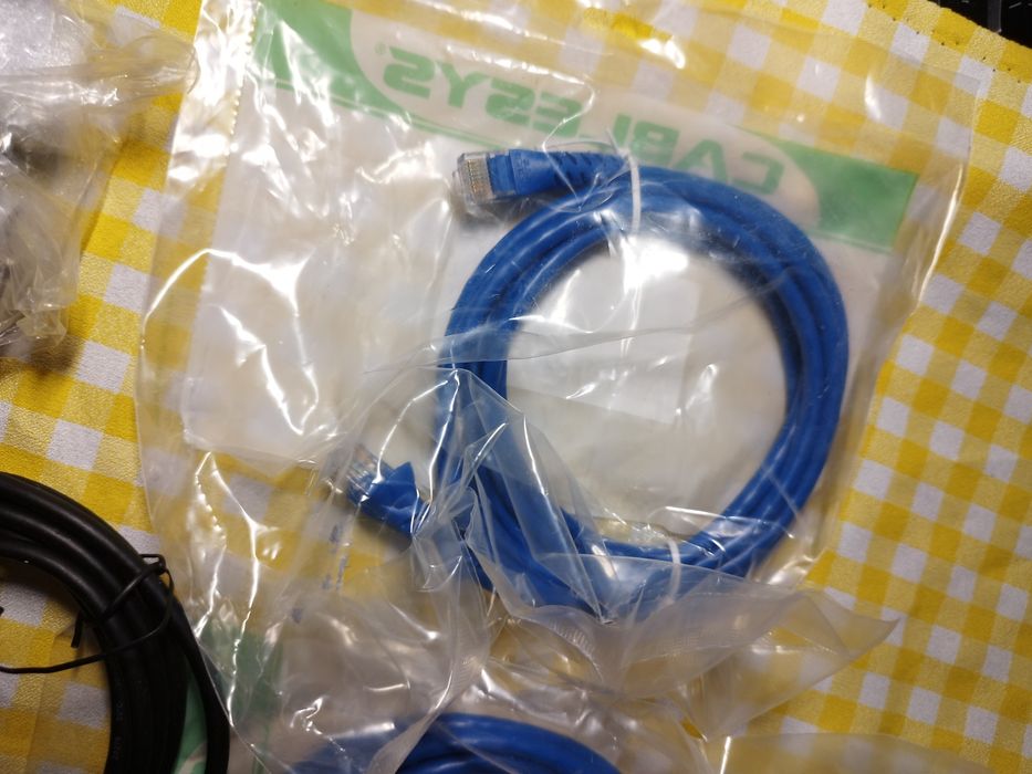 Fajny zestaw kabli do PC łan VGA DVI