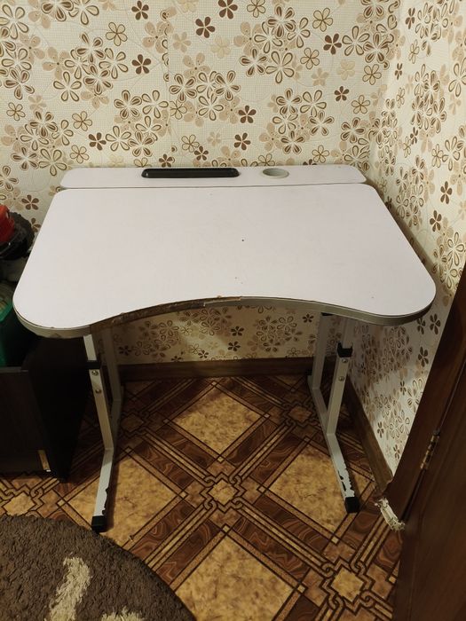 Продам шкільну парту