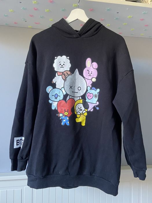 czarna bluza oversize BTS z kapturem