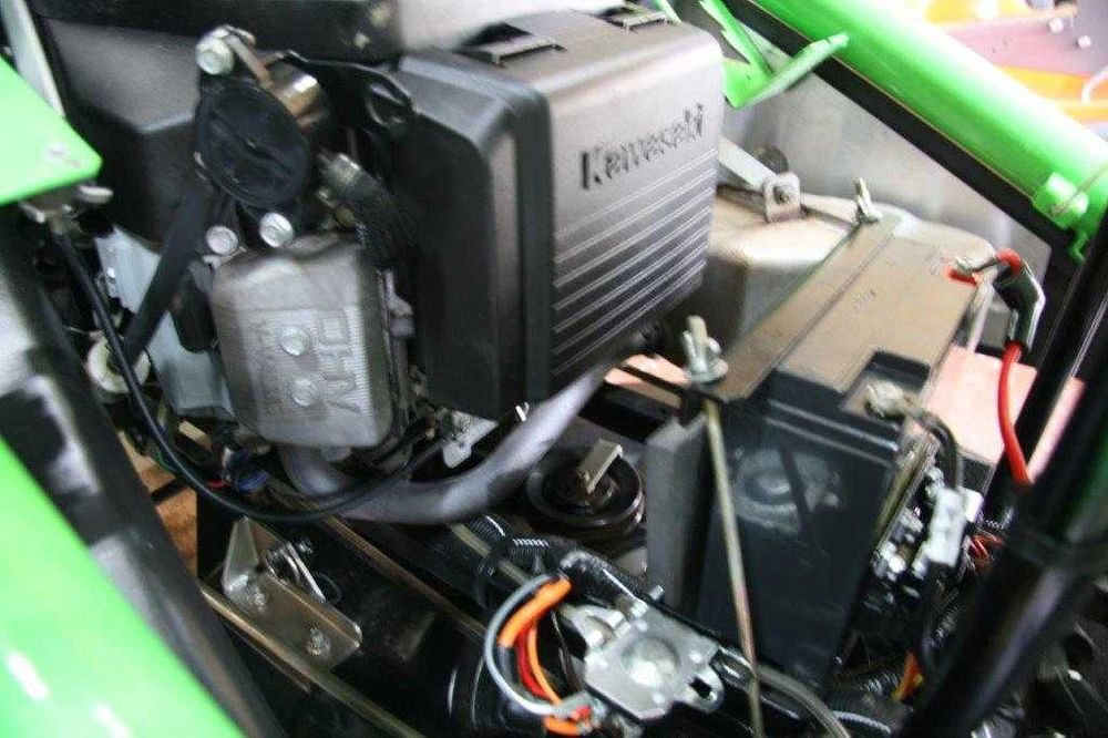 Traktorek odśnieżarka kosiarka Etesia HYDRO 80 MKHP Lemiesz Pług