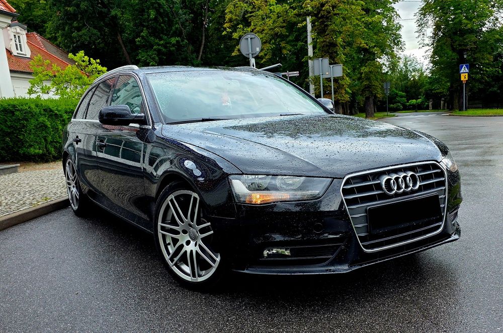 Audi A4 B8 Facelift Avant 2.0 TDI | HAK |
