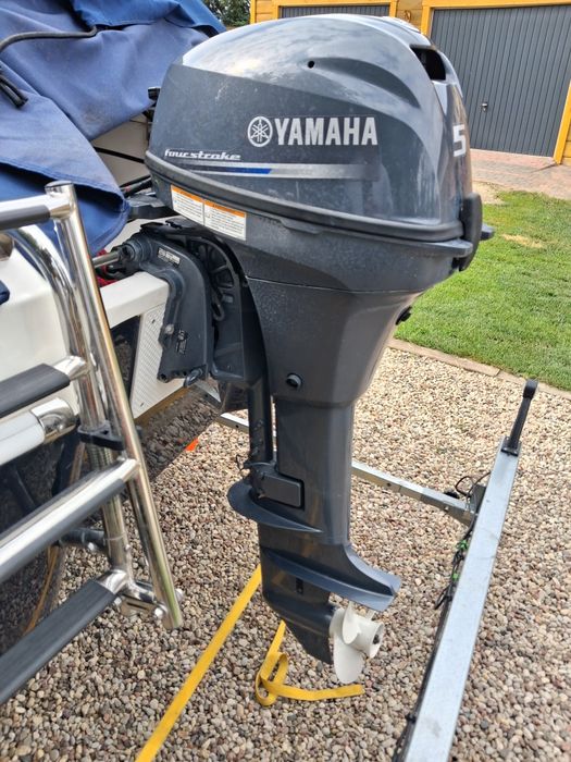 Silnik Yamaha  9.9 z manetka