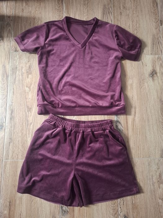 Komplet welurowy krótki damski spodenki i koszulka śliwka/fiolet UNI