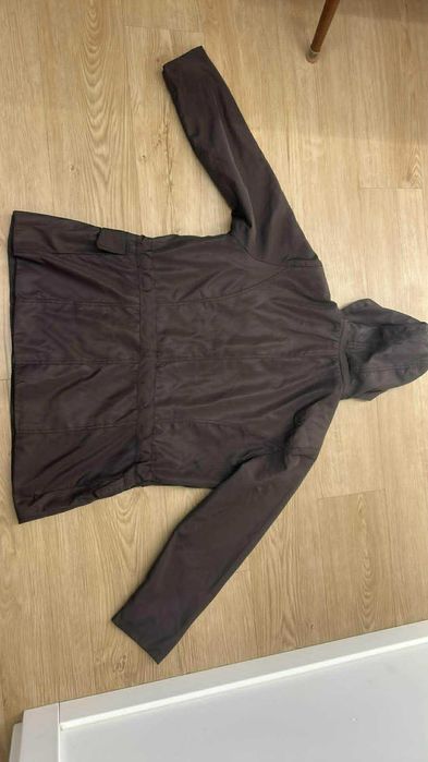 Parka castanha muito gira