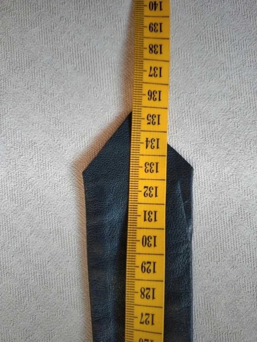 Skórzany krawat pasek leather 100% skóra naturalna wąski śledź granat