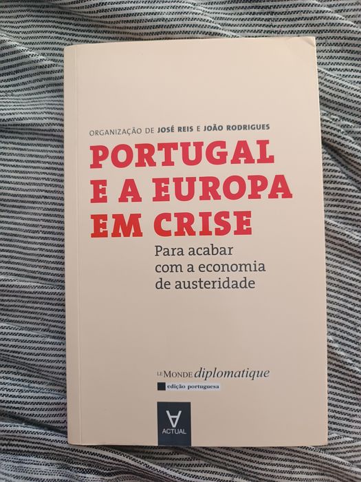 Lote livros de política e economia
