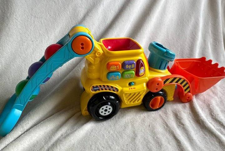 Музичний бульдозер каталка Vtech Pop a Balls Push & Pop англ. мова
