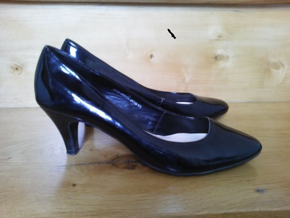 buty szpilki niskie,czółenka lakierki 24,5cm