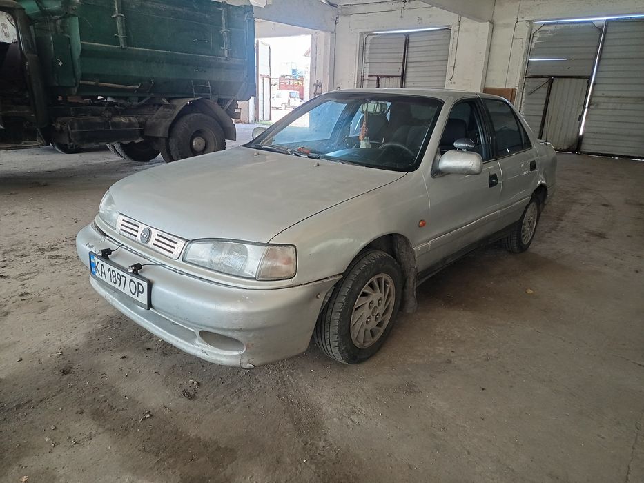 Hyundai Lantra J1