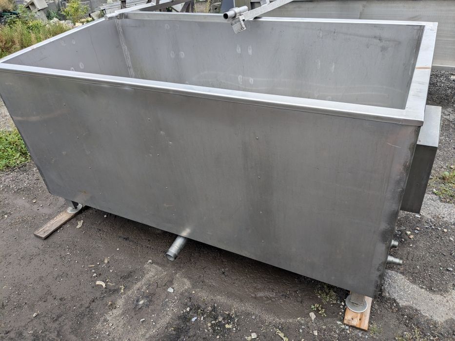 Wanna nierdzewna, ocieplona z wężownicą  200x100cm