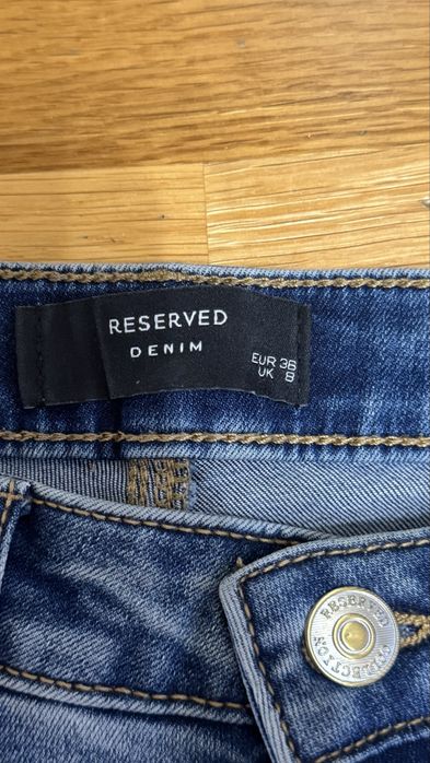 Джинси скінні Reserved