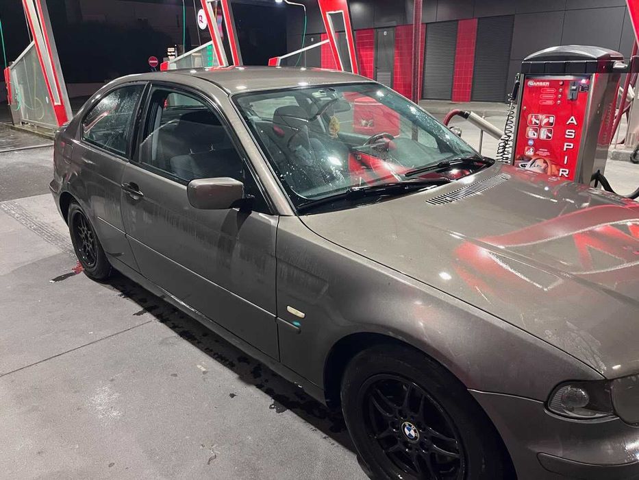 BMW 316 ti (Compact) | 2001 — 180.000 km