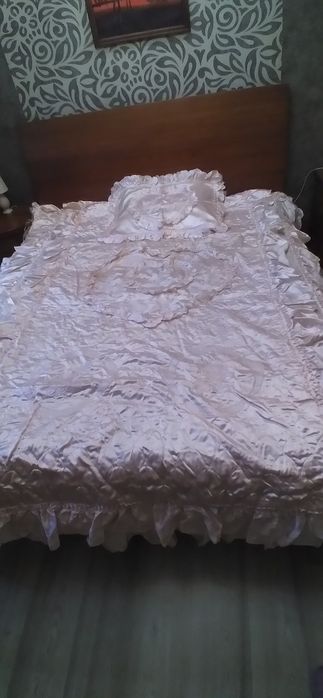 Покрывало на кровать