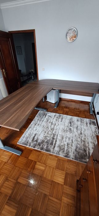 Office composed of 3 modules64398283332609123