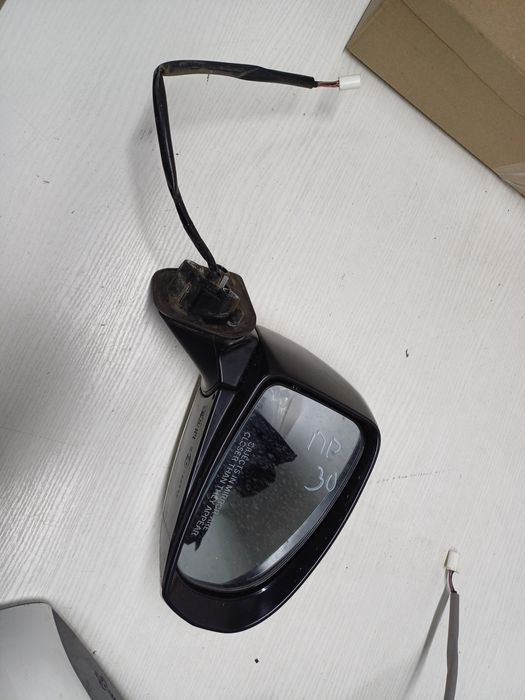 Зеркало Toyota Prius 30 левое правое