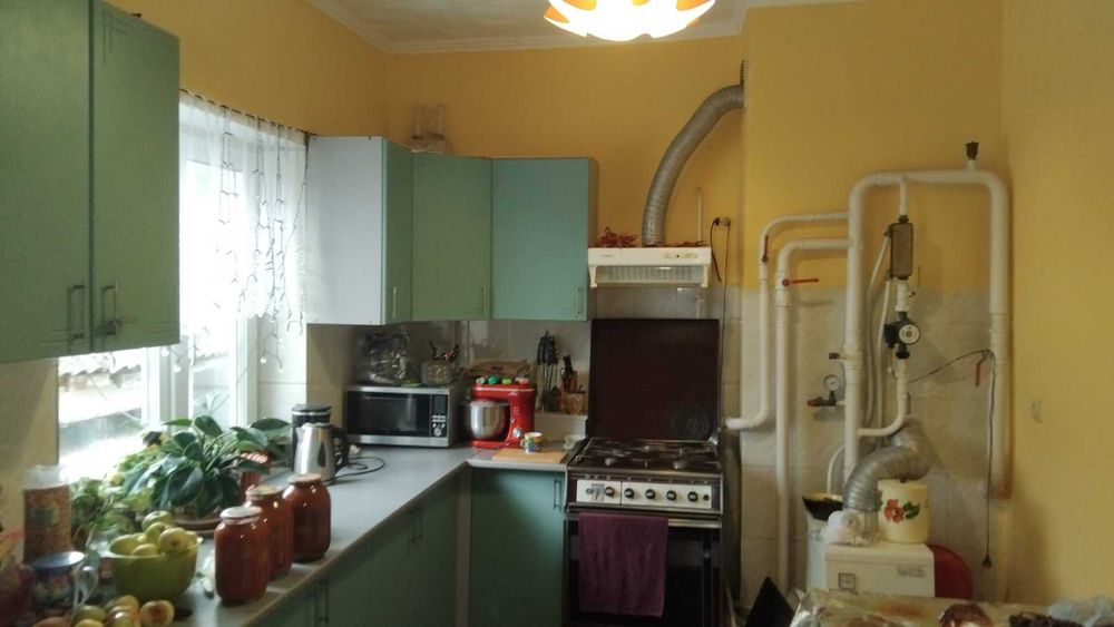 Будинок з гаражем в Дахнівці, 75 кв. м., 4 кімн., с/в, 0,10га  (п3)