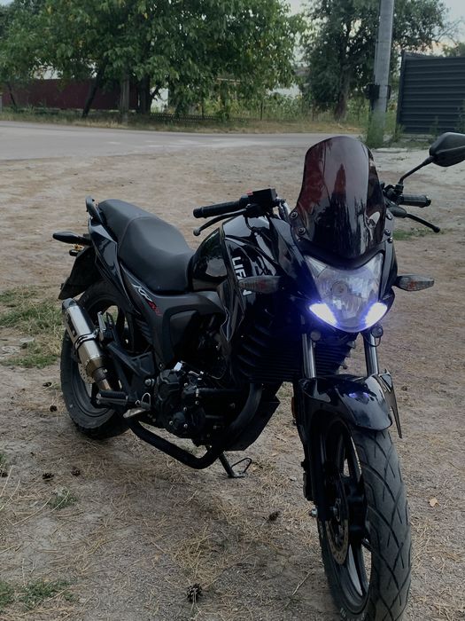 мотоцикл Lifan kp200