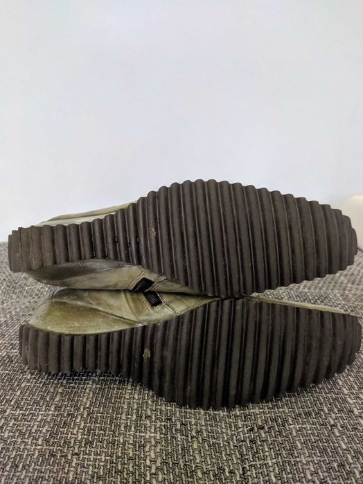 Сапоги короткие демисезонные из натуральной кожи