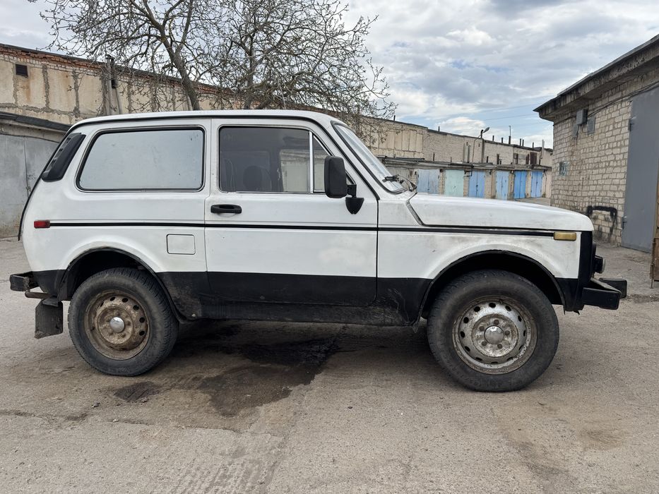 Продам Нива 2121