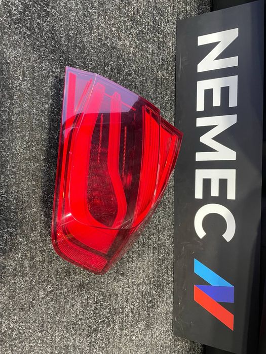 Задній стоп ліхтар фонарь правий BMW 3 F30 LCI USA розборка