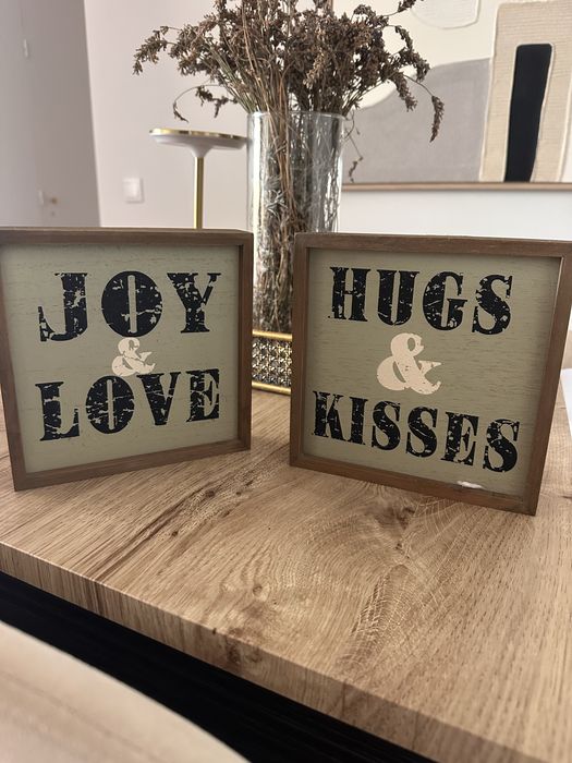 2 quadros pequenos