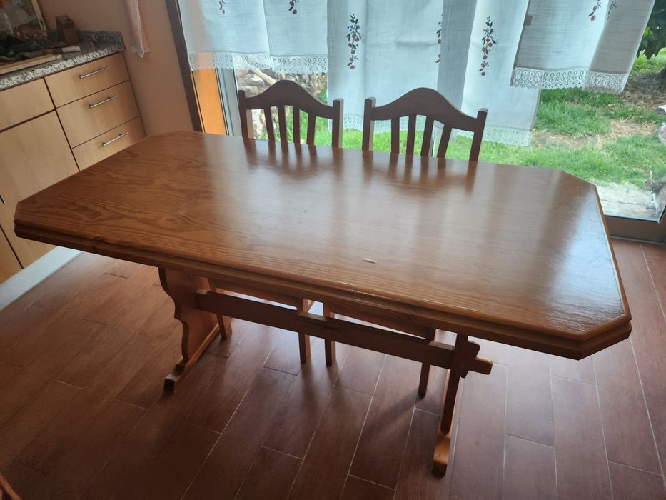 Vendo mesa de pinho