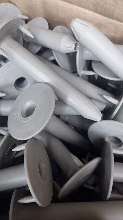 Kołek do montażu styropapy