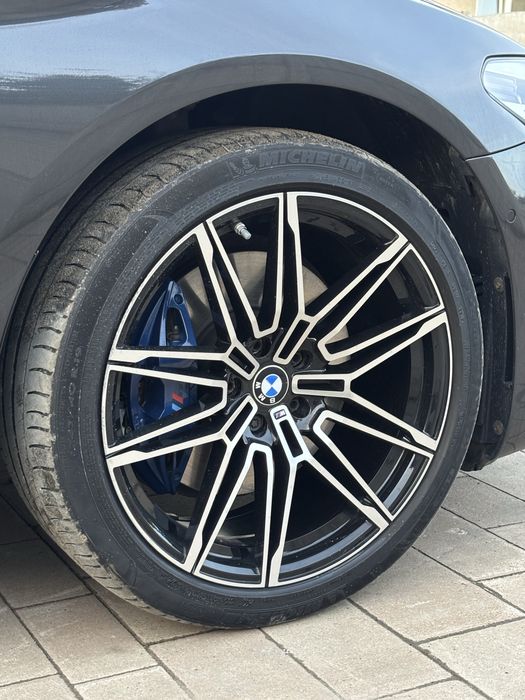 Wynajem bmw g30 530i
