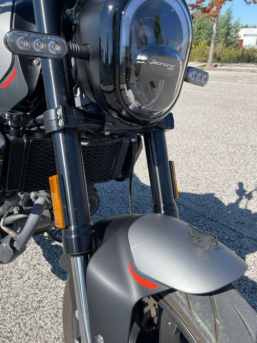 Benelli Leoncino 125cc