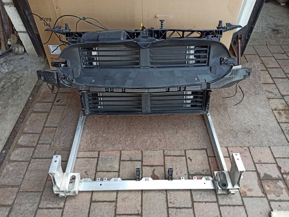 Бампер передний с разборки Mercedes А W176 W177 B W256 C W205 W215 CLA