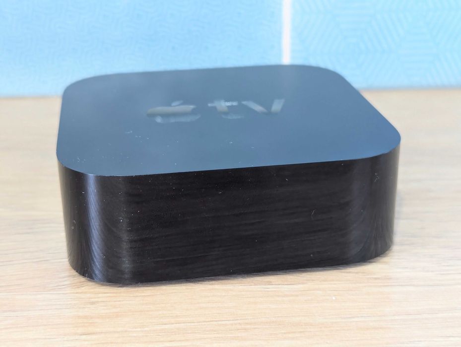 ТВ приставка Apple TV медіапрогравач A1625 4-го покоління USA