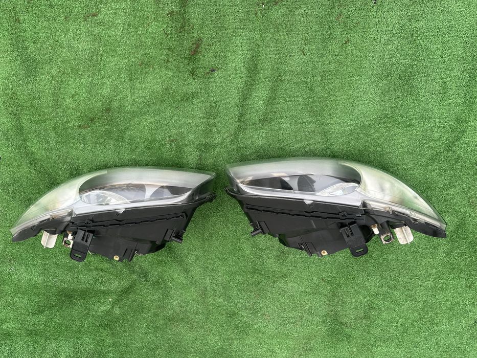 Lampu lampa przód przednia prawa i lewa BMW 1 E87 E88 LIFT