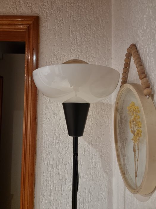 Candeeiro de pé IKEA